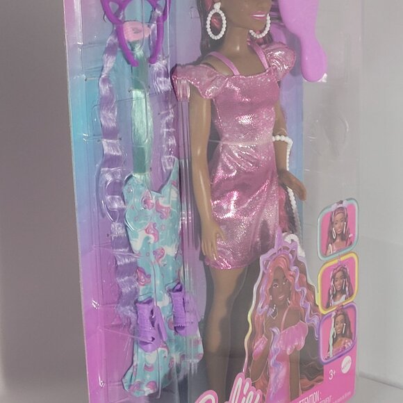 Barbie Fun and Fancy Doll & Accessoriers Set, Extra Outfits & Accessories - Picture 11 of 16